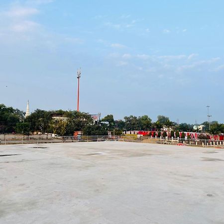 Holidayy Inn Prayagraj Exterior foto