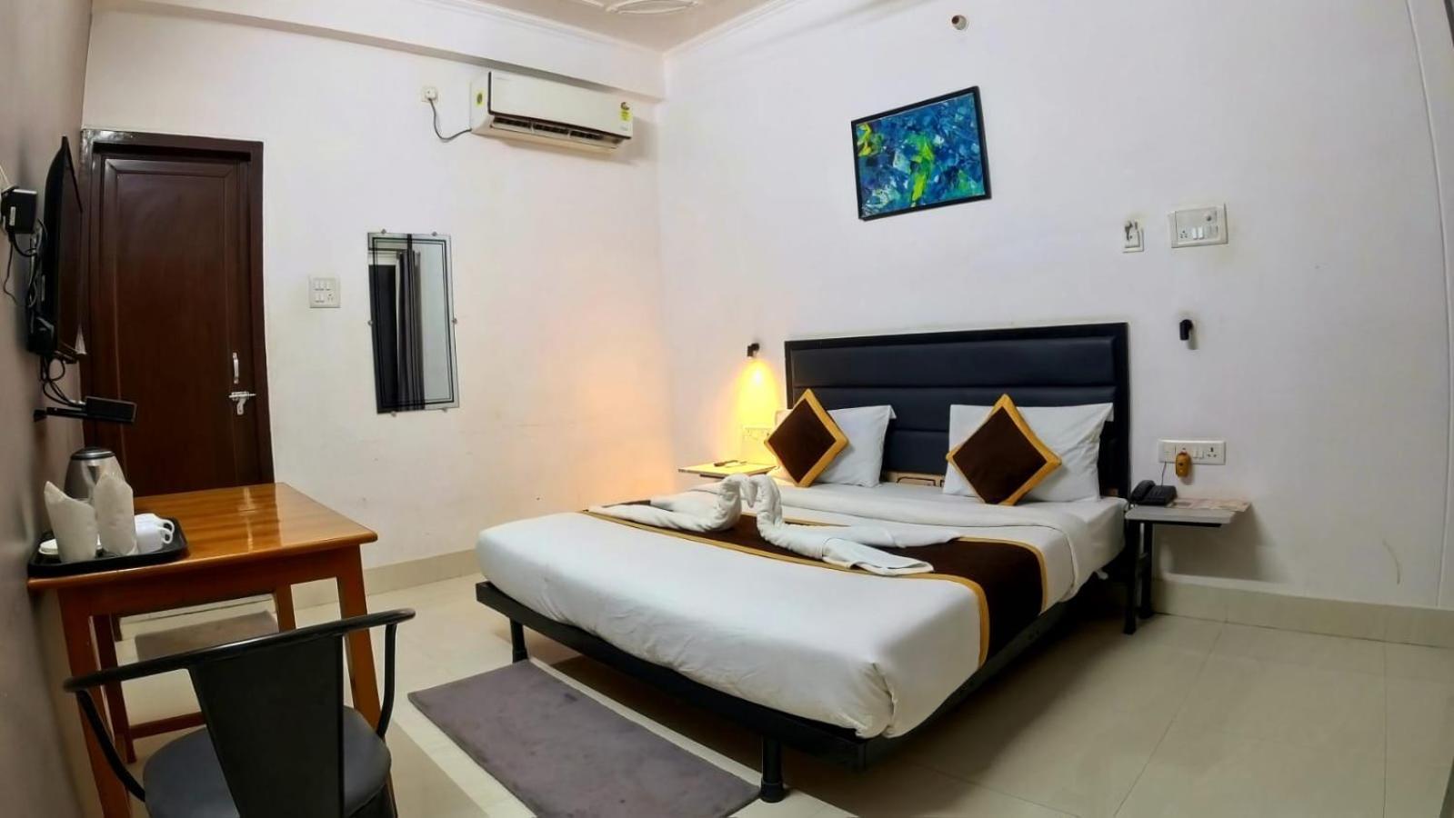 Holidayy Inn Prayagraj Exterior foto